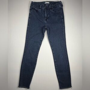 Good American Skinny Jeans Women’s Size 4/ 27 Blue Raw Hem Stretch